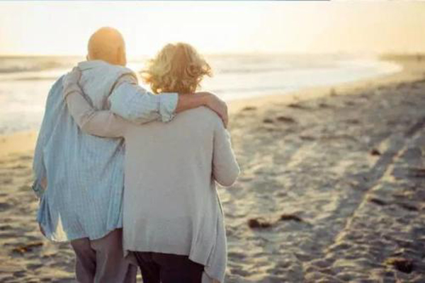 父母.jpg 父母.jpg